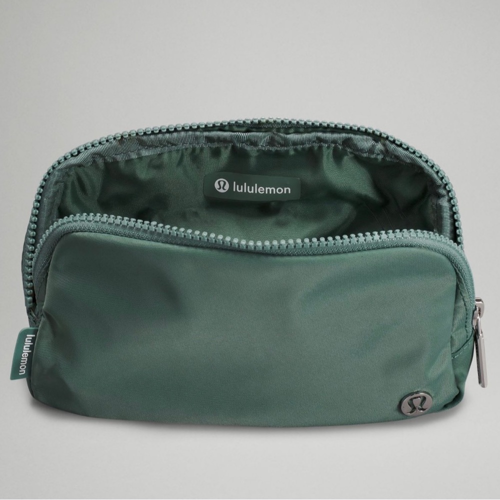 💚 NEW Lululemon | Everywhere Belt Bag 1L in Tidewater Teal NWT - Picture 4 of 6